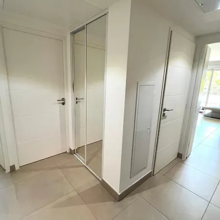 Apartment - 2 People - Swimming Pool Antibes